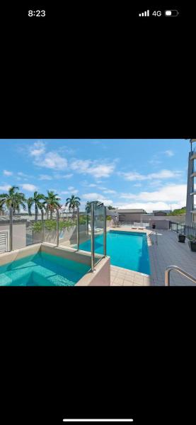 5 minute walk to the Stadium!! Taylord Holiday Homes and Apartments